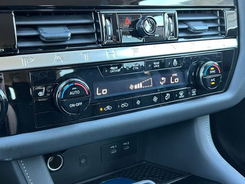 New 2026 Nissan Pathfinder SL AWD/4WD image 23