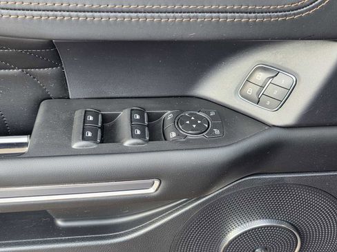 Used 2020 Ford Expedition Platinum image 16