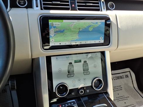 Used 2019 Land Rover Range Rover Supercharged image 12