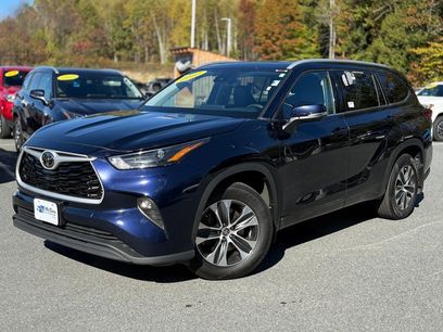 Used 2022 Toyota Highlander XLE