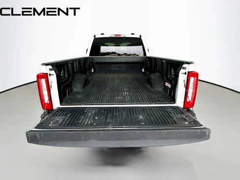 Used 2024 Ford F350 XLT AWD/4WD image 11