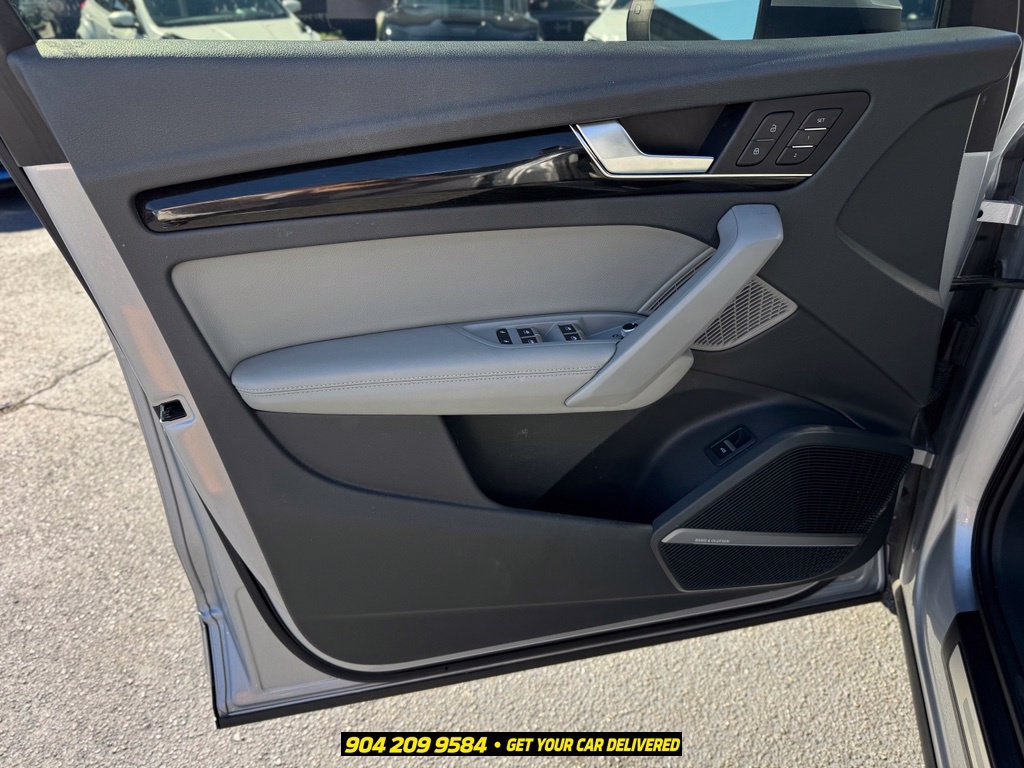 Used 2019 Audi Q5 Premium w/ Premium Plus Package AWD/4WD image 17