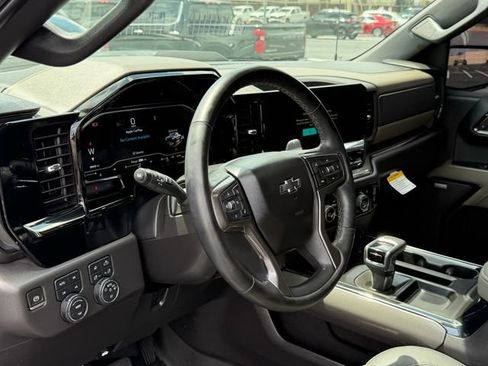 Used 2024 Chevrolet Silverado 1500 ZR2 AWD/4WD image 12