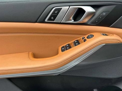 Used 2023 BMW X5 sDrive40i w/ Parking Assistance Package image 10