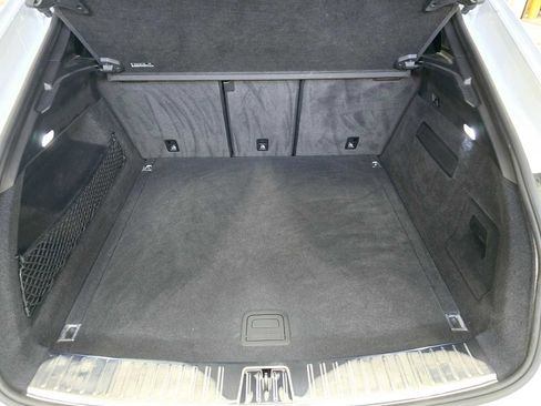 Used 2024 Porsche Cayenne Coupe image 14