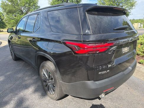 Used 2023 Chevrolet Traverse RS FWD image 7