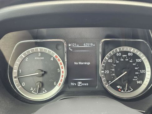 Used 2016 Nissan Titan Platinum Reserve image 24