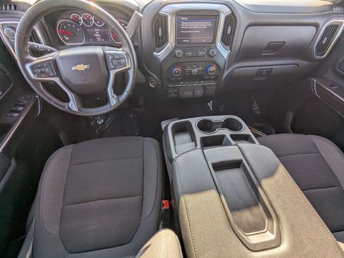 Certified 2022 Chevrolet Silverado 3500 LT w/ Convenience Package image 17