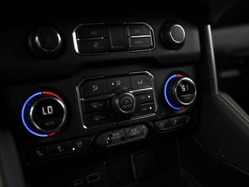 Used 2024 Chevrolet Tahoe Premier image 10