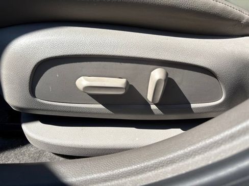Used 2016 Chevrolet Cruze Premier FWD image 14