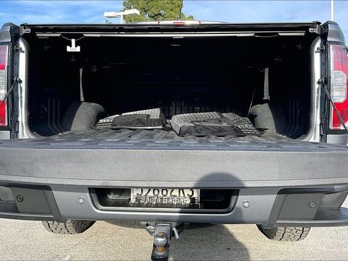 Used 2022 GMC Canyon AT4 image 7