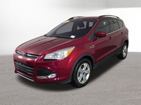 Used 2016 Ford Escape SE w/ Equipment Group 201A FWD image 5
