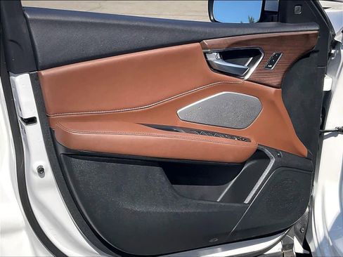 Used 2025 Acura RDX SH-AWD w/ Advance Package image 25