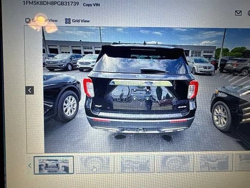 Used 2023 Ford Explorer XLT w/ Equipment Group 202A AWD/4WD image 8