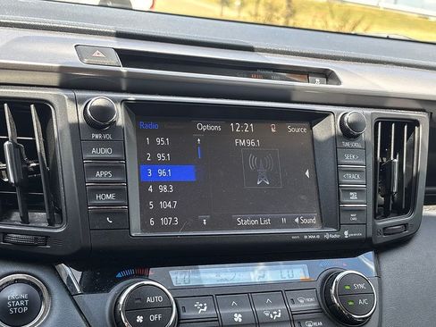 Used 2016 Toyota RAV4 Limited FWD image 9