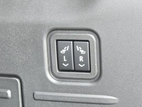 New 2025 GMC Hummer EV 2X image 32