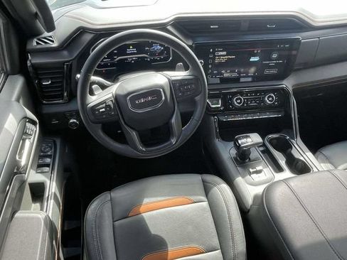 Used 2023 GMC Sierra 1500 AT4 w/ AT4 Premium Package AWD/4WD image 13