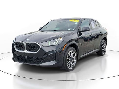 Used 2026 BMW X2 xDrive28i AWD/4WD image 2