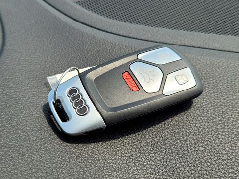 Used 2021 Audi S4 Premium Plus w/ Premium Plus Package image 11