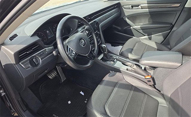 Used 2020 Volkswagen Passat 2.0T R-Line FWD image 7
