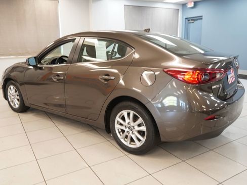 Used 2014 MAZDA MAZDA3 i Grand Touring FWD image 8