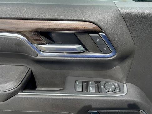 Used 2023 Chevrolet Silverado 1500 LT AWD/4WD image 11