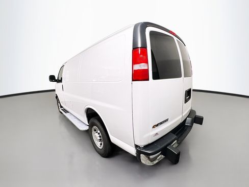 Used 2025 Chevrolet Express 2500 w/ Driver Convenience Package RWD image 6