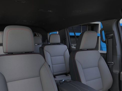 New 2026 Chevrolet Traverse LT FWD image 24