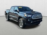 Used 2016 Toyota Tacoma TRD Sport image 3