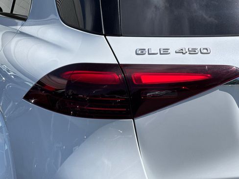 Certified 2026 Mercedes-Benz GLE 450 4MATIC image 35