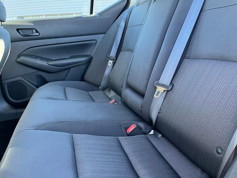 Used 2024 Nissan Altima 2.5 SV image 17