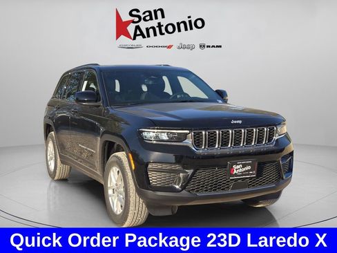 New 2025 Jeep Grand Cherokee Laredo X w/ Luxury Tech Group I AWD/4WD image 2