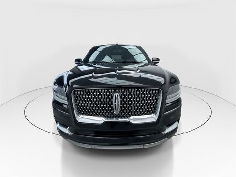 Used 2021 Lincoln Navigator L Reserve image 3