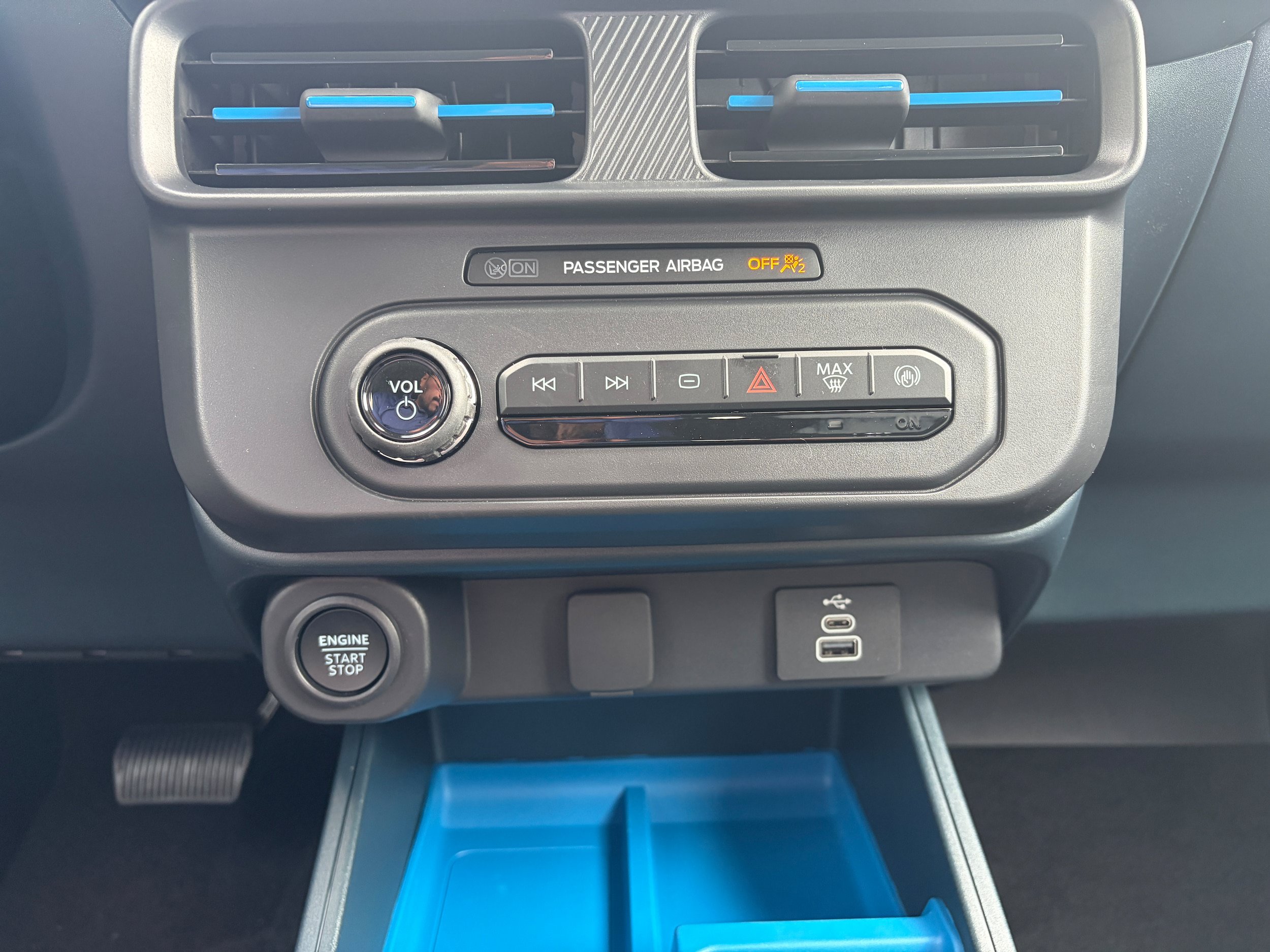 New 2026 Ford Maverick XLT w/ XLT Luxury Package FWD image 21