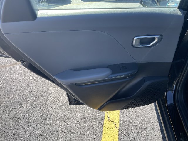 Used 2025 Kia K4 FWD image 27