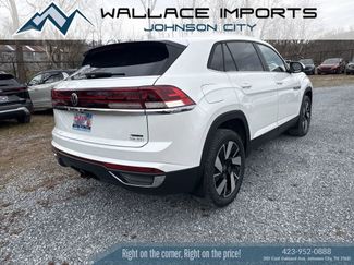 New 2026 Volkswagen Atlas Cross Sport SE AWD/4WD video 4