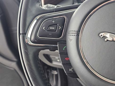 Used 2019 Jaguar XJ R-Sport image 27