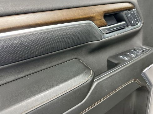 Used 2025 Chevrolet Silverado 2500 High Country w/ Technology Package image 22