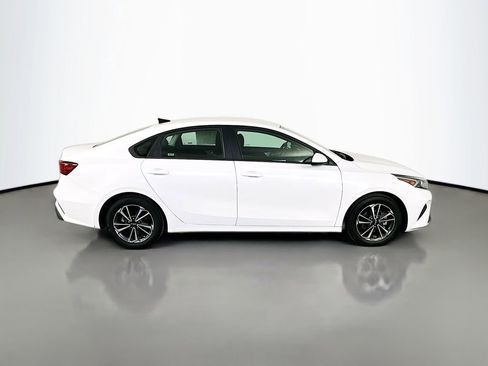 Used 2024 Kia Forte LXS FWD image 8