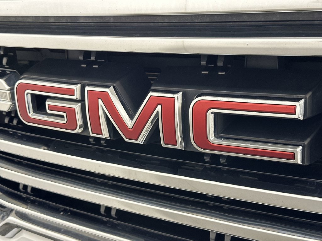 Used 2020 GMC Sierra 1500 SLT w/ SLT Premium Plus Package AWD/4WD image 34