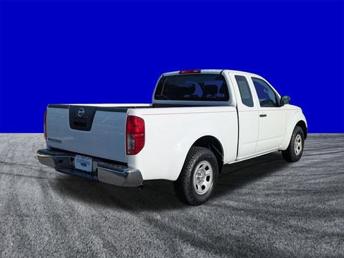 Used 2011 Nissan Frontier S w/ S Preferred Pkg RWD image 4