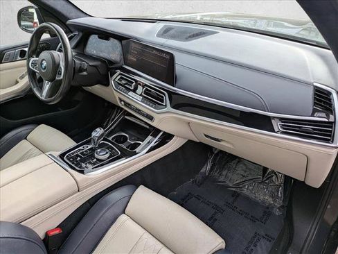 Used 2020 BMW X7 M50i w/ Dynamic Handling Package image 20