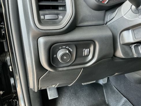 Used 2022 RAM 3500 Tradesman image 26