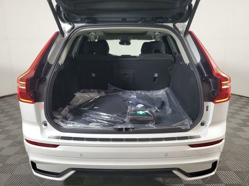 Used 2026 Volvo XC90 B5 Plus w/ Protection Package image 9
