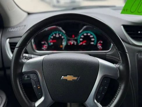 Used 2017 Chevrolet Traverse LT w/ Style and Technology Package AWD/4WD image 13