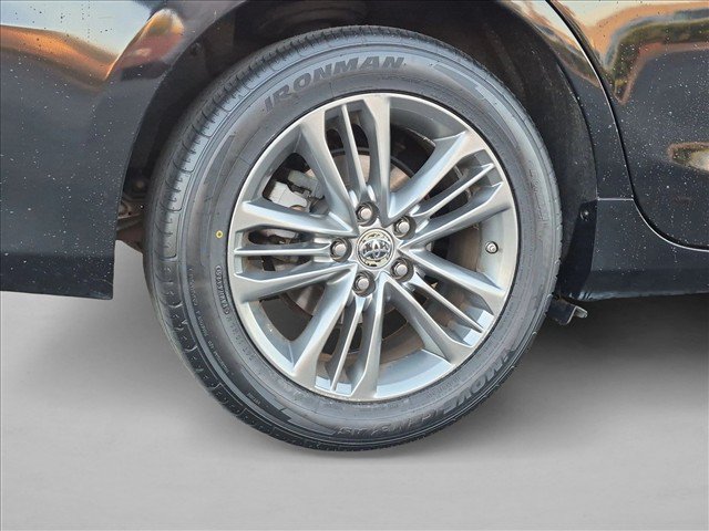 Used 2015 Toyota Camry SE FWD image 24