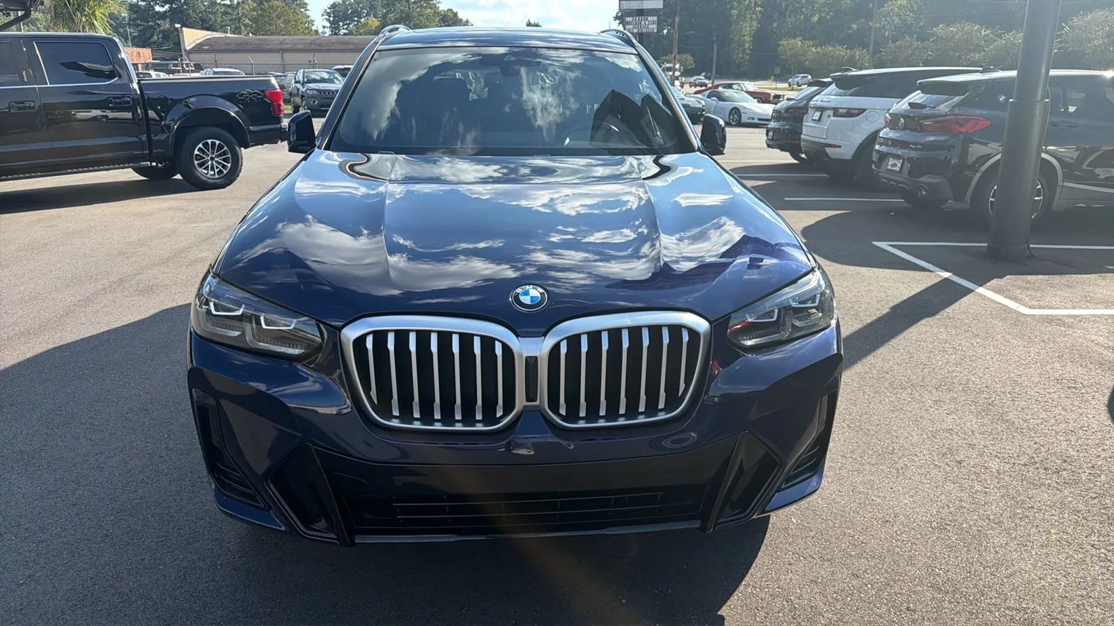 Used 2022 BMW X3 xDrive30i w/ M Sport Package 2 AWD/4WD image 2