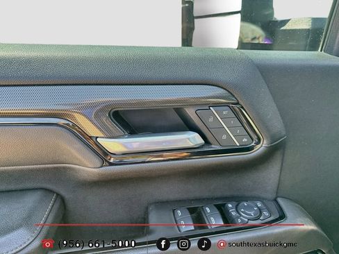 Used 2025 GMC Sierra 2500 AT4 w/ AT4 Premium Plus Package AWD/4WD image 10