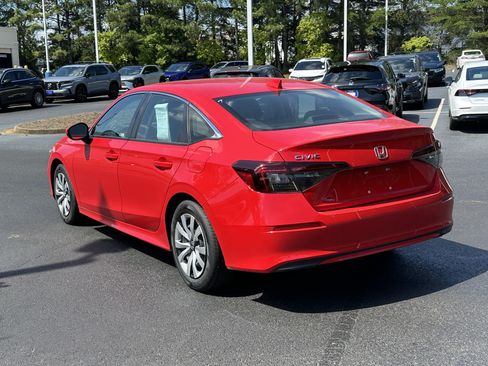 Used 2025 Honda Civic LX image 9