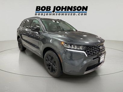Used 2021 Kia Sorento S w/ Panoramic Sunroof Package